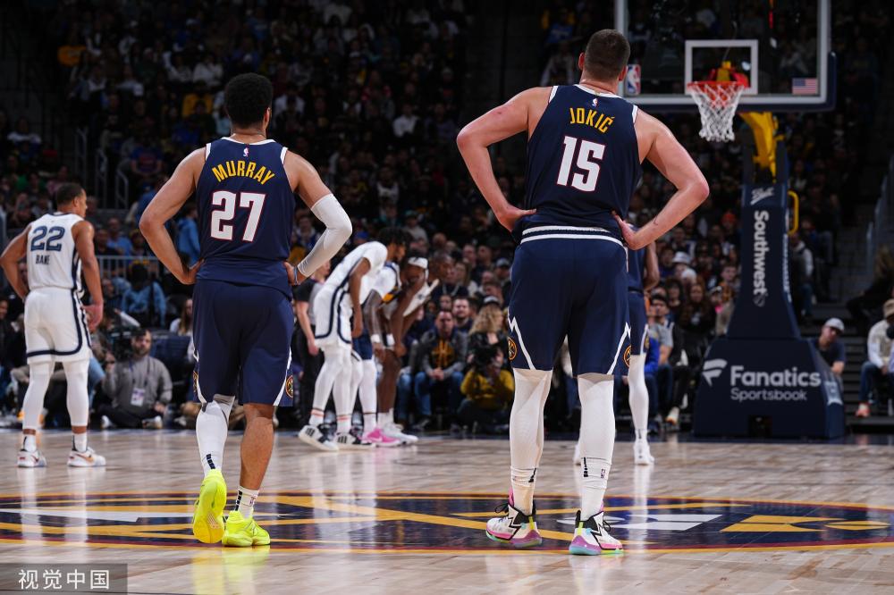 加纳乔在左 加纳乔在左