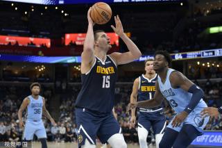 一位是年逾 一位是年逾