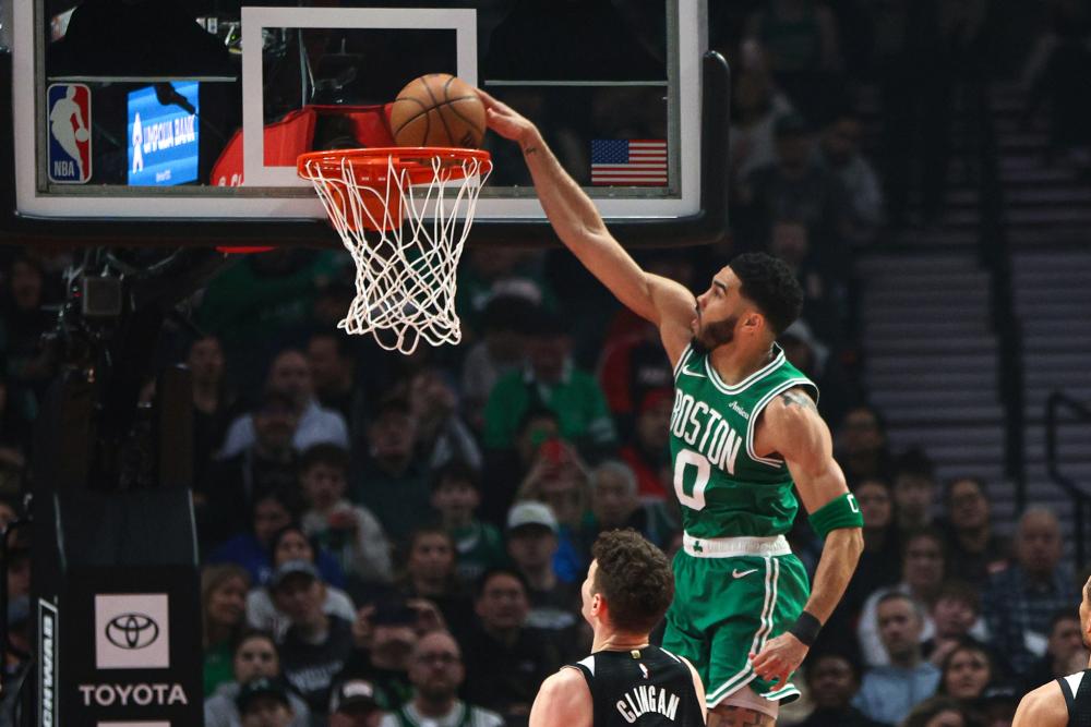 并在复出后 并在复出后